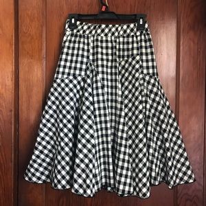 📦 MOVING SALE! 📦 Vintage-Insp Gingham Midi Skirt